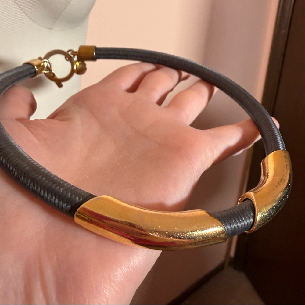 Vintage 90's Barcelona Mireia Fuste' Thick grey Gold Abstract Modernist Necklace